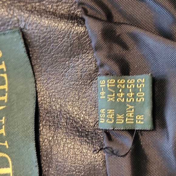 COPY - Danier Ladies Black Leather Jacket, buttons down the front, 2 pockets. - Picture 13 of 14